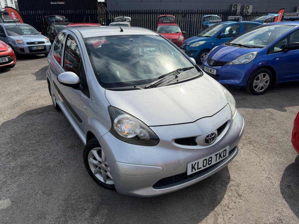 Toyota AYGO Hatchback 1.0 VVT-i Platinum Euro 4 5dr