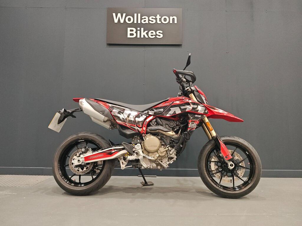Ducati Hypermotard 698