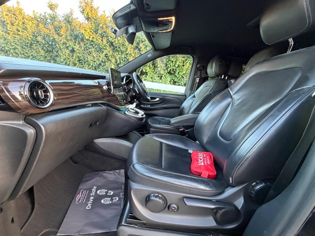 2019 Mercedes-Benz V Class thumbnail 42