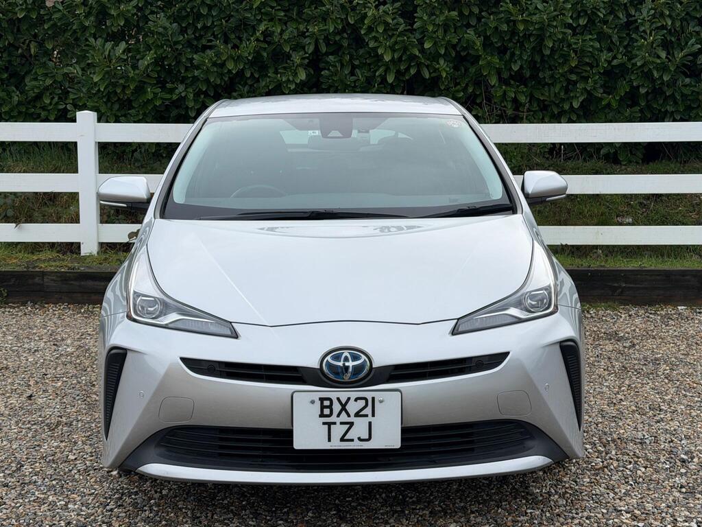 2021 Toyota Prius thumbnail 3