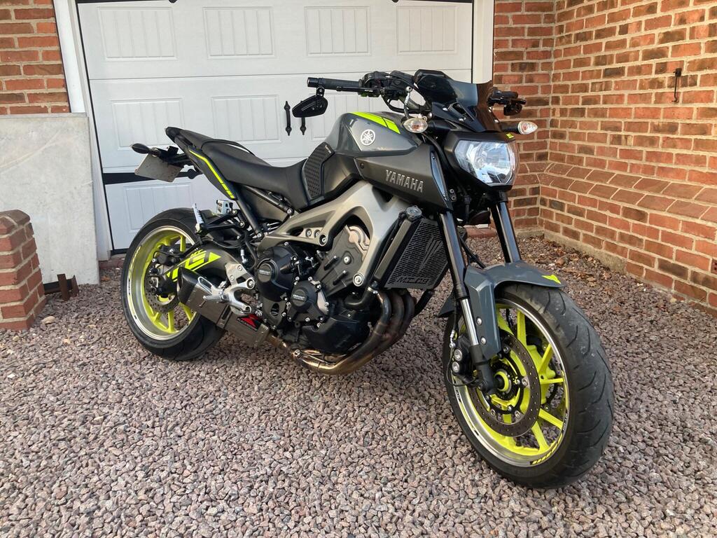 Yamaha MT-09