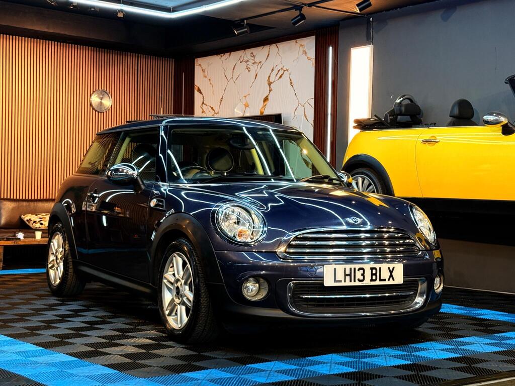 MINI Hatch Hatchback 1.6 Cooper Auto Euro 5 3dr