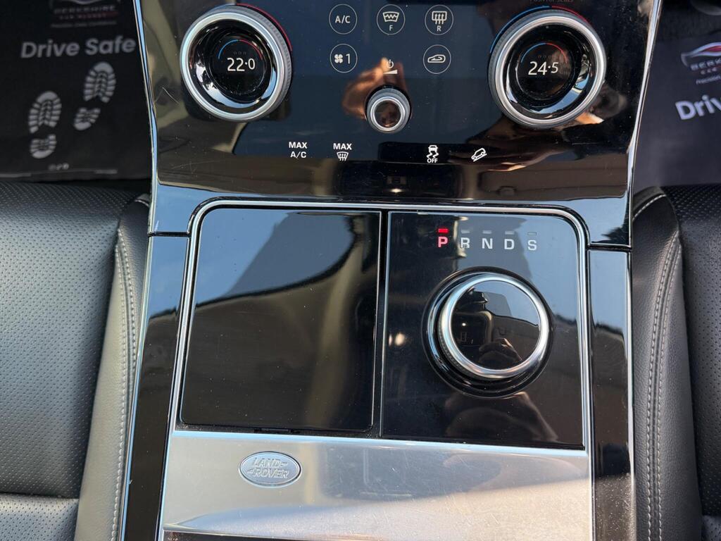 2018 Land Rover Range Rover Velar thumbnail 35