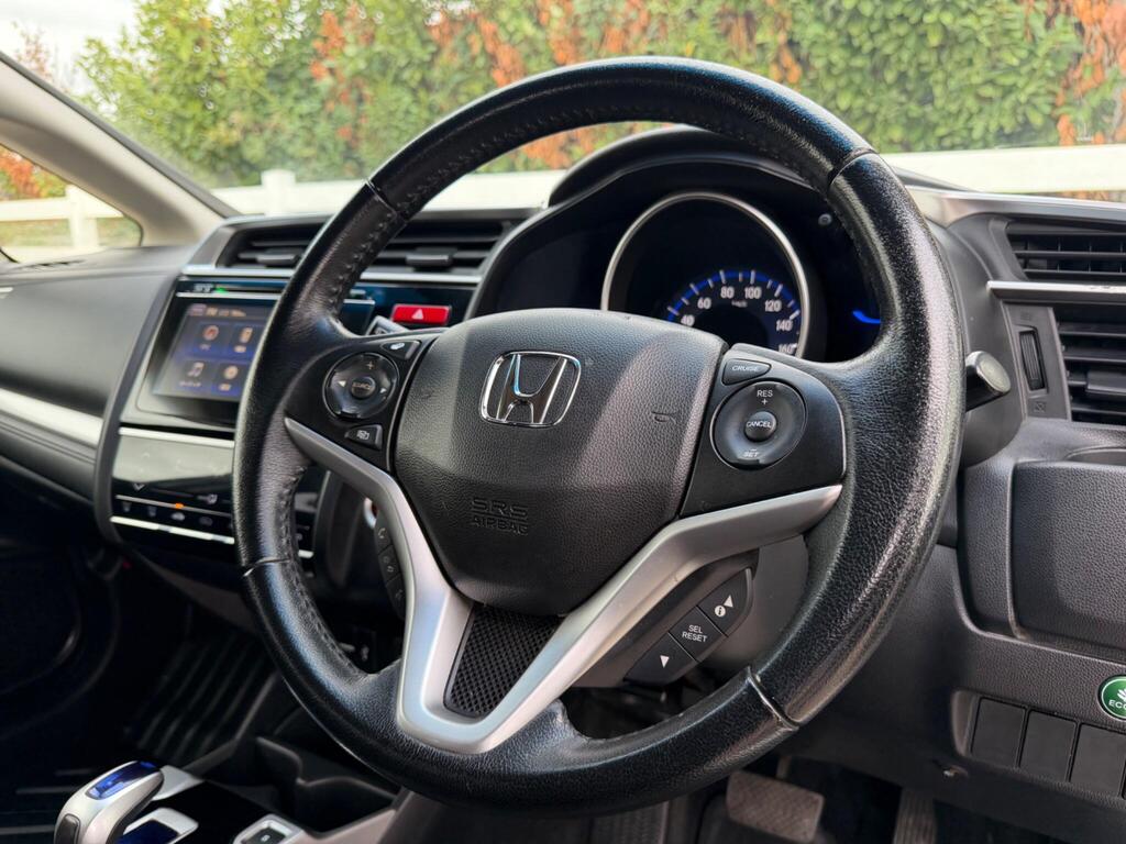 2014 Honda Jazz thumbnail 33
