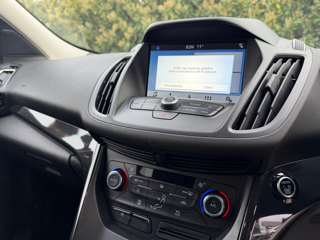 2018 Ford Kuga thumbnail 24