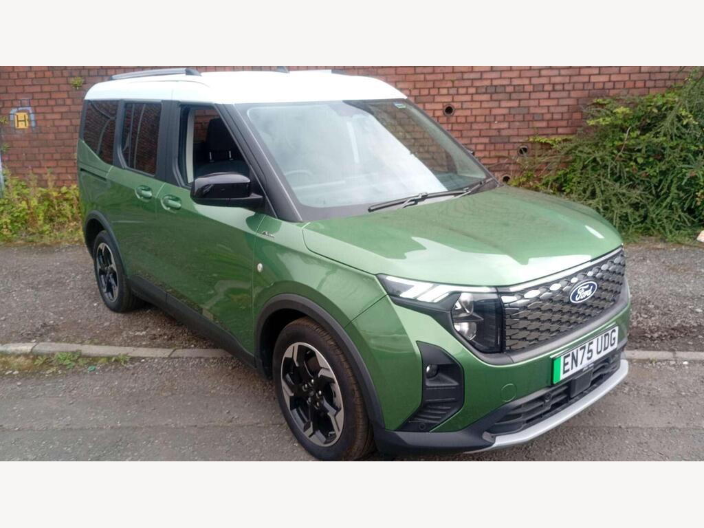 Ford E-Tourneo Courier
