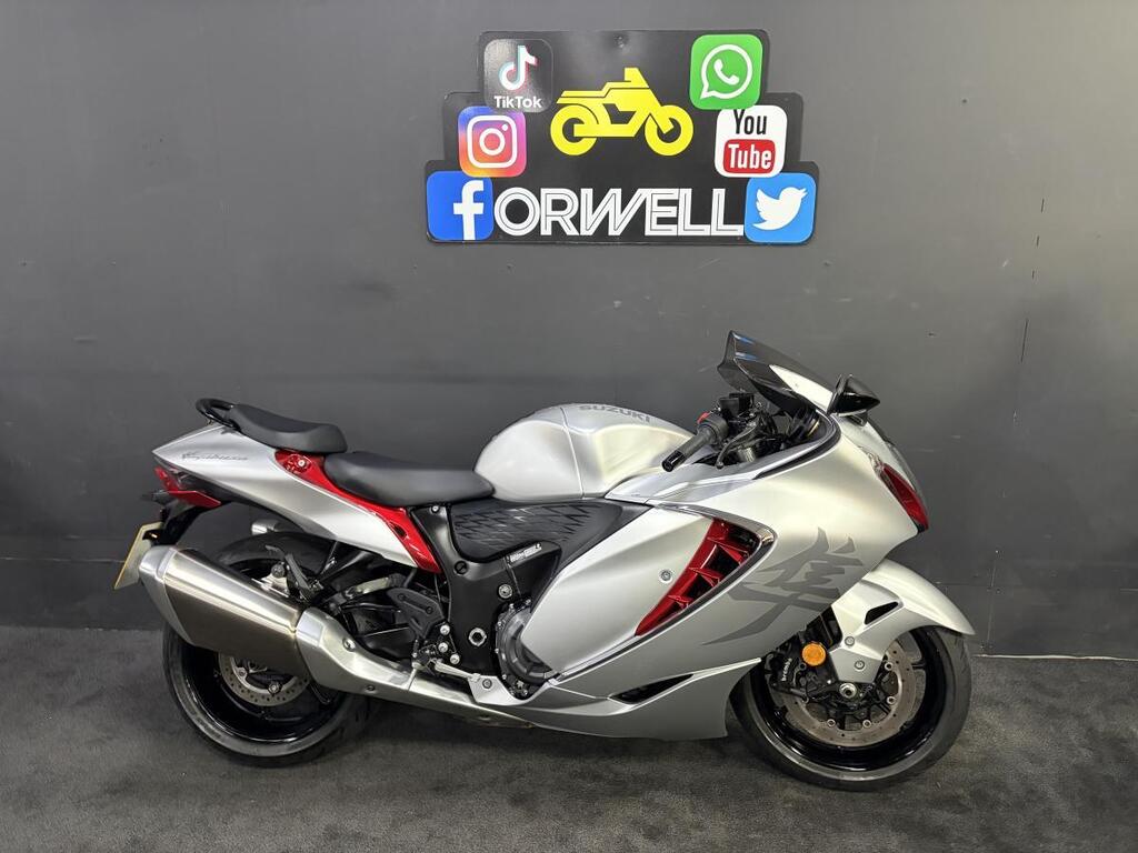 Suzuki GSX1300R Hayabusa