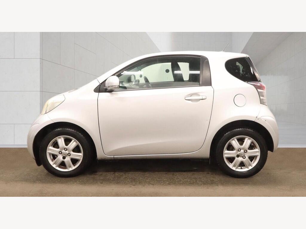 2010 Toyota iQ thumbnail 4