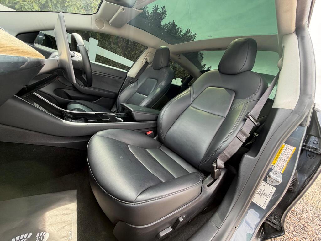 2020 Tesla Model 3 thumbnail 32