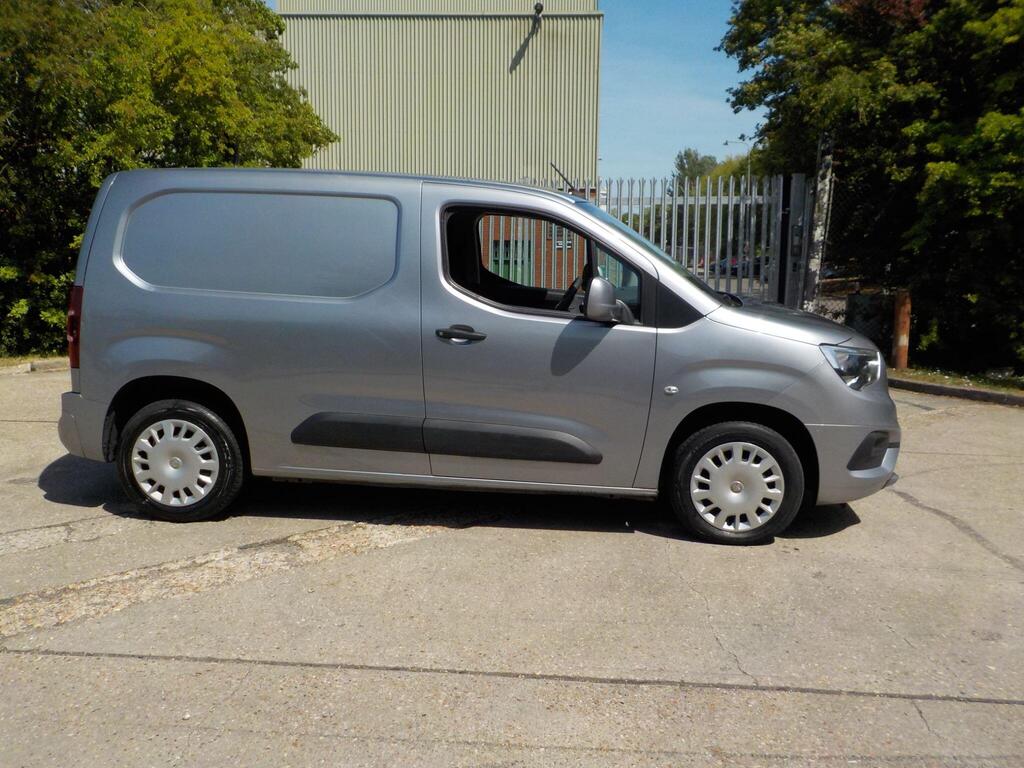 Vauxhall Combo Panel Van 1.5 Turbo D 2000 Sportive L1 H1 Euro 6 4dr