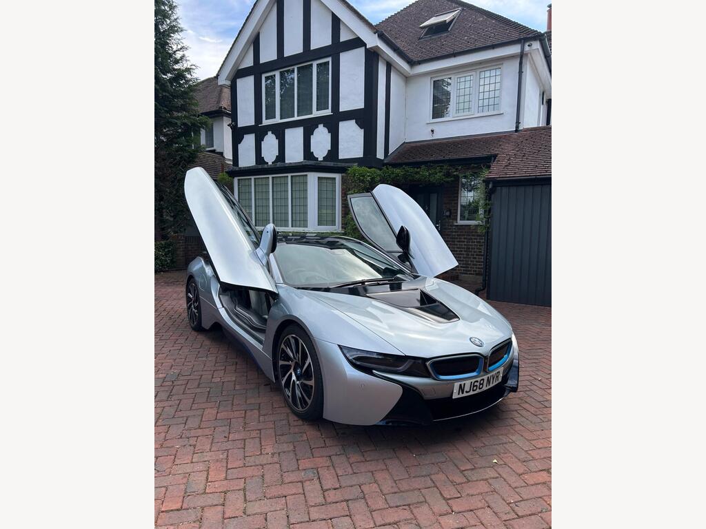 BMW i8