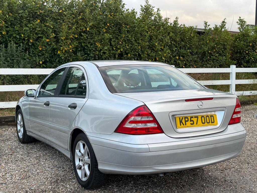 2007 Mercedes-Benz C Class thumbnail 9