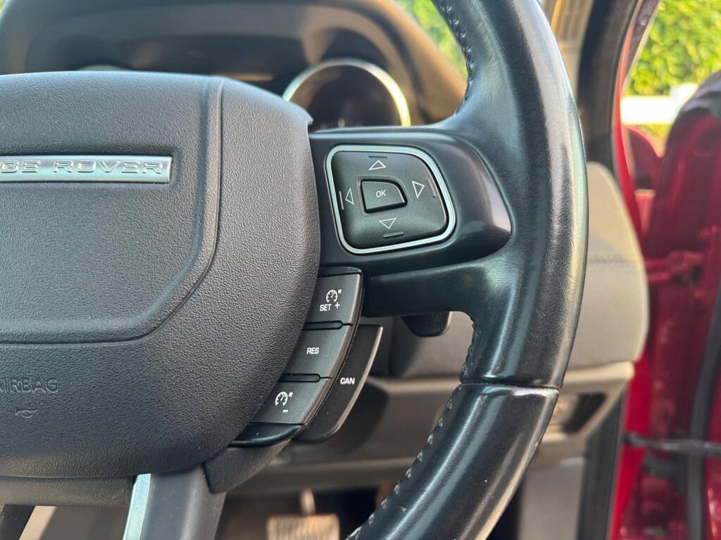 Land Rover Range Rover Evoque 2.0 TD4 SE Auto 4WD Euro 6 (s/s) 5dr thumbnail 32