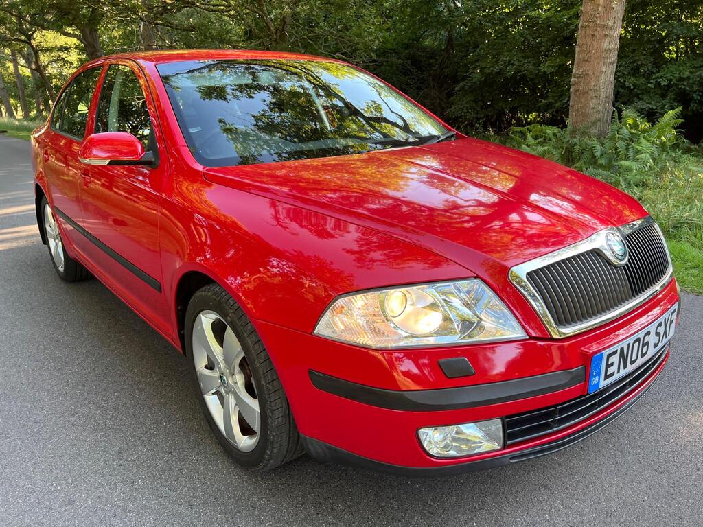 Skoda Octavia Hatchback 1.6 FSI Elegance Euro 4 5dr