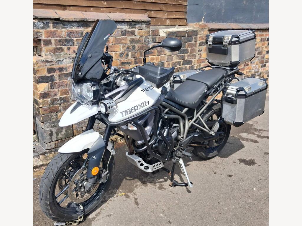 Triumph Tiger 800