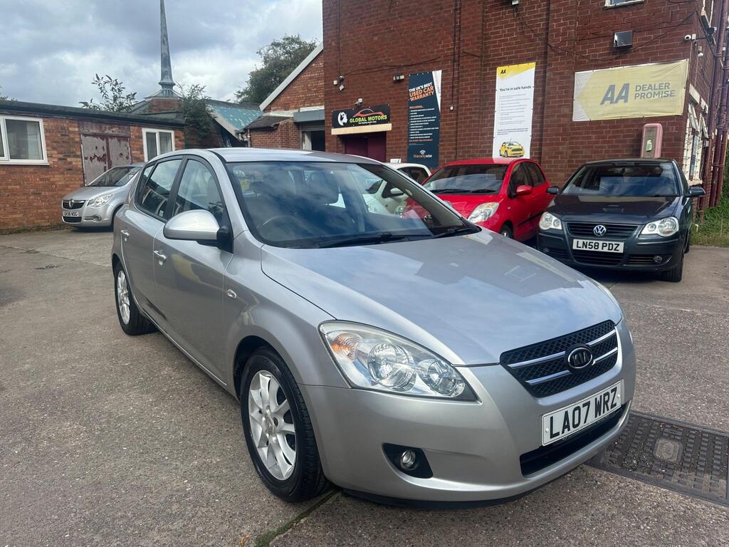 Kia Ceed Hatchback 1.6 LS 5dr
