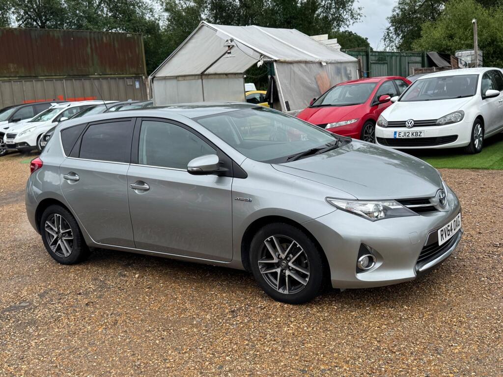 Toyota Auris Hatchback 1.8 VVT-h Icon Plus CVT Euro 5 (s/s) 5dr