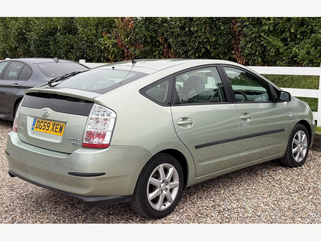 Toyota Prius 1.5 T Spirit CVT 5dr thumbnail 31