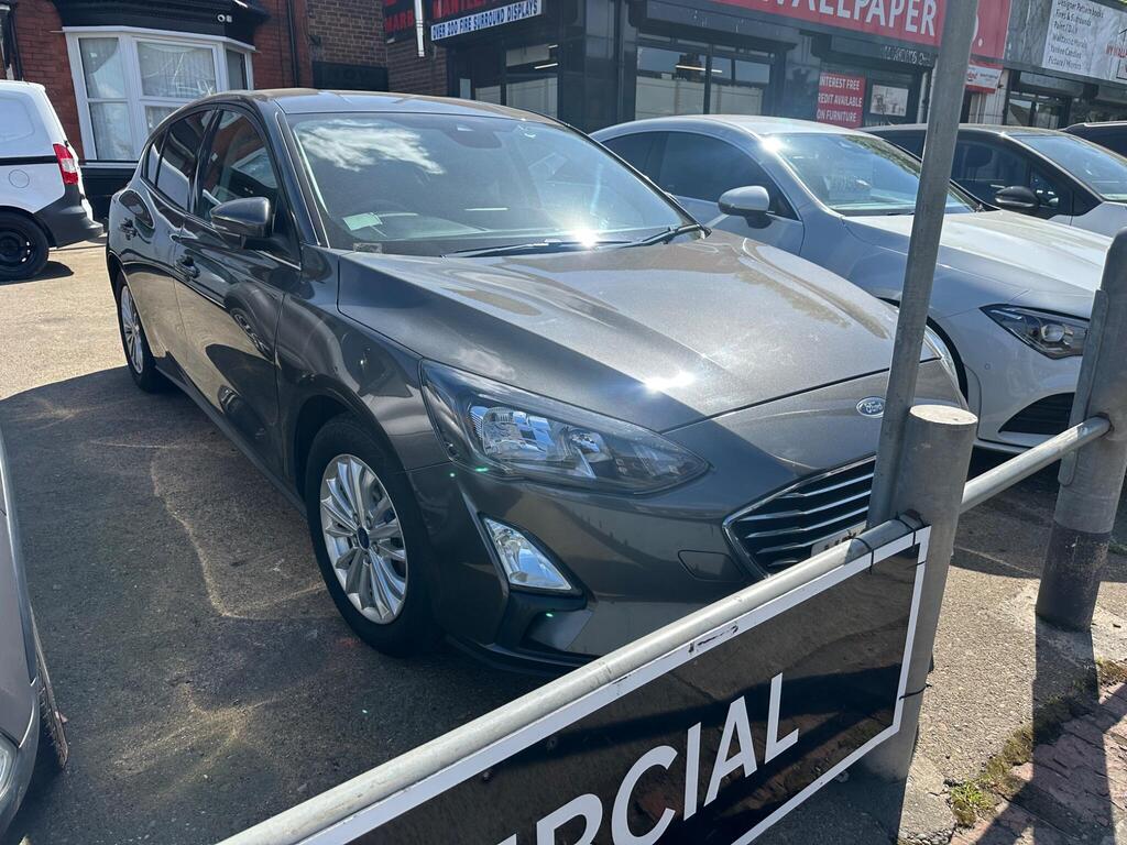 Ford Focus Hatchback 1.0T EcoBoost Titanium Euro 6 (s/s) 5dr