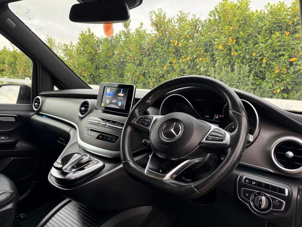 2015 Mercedes-Benz V Class thumbnail 16