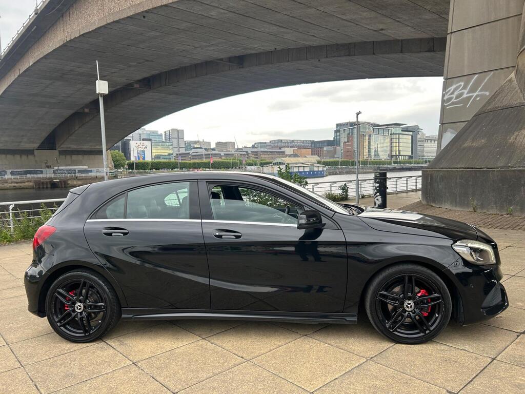 Mercedes-Benz A Class Hatchback 2.1 A200d AMG Line (Premium) 7G-DCT Euro 6 (s/s) 5dr