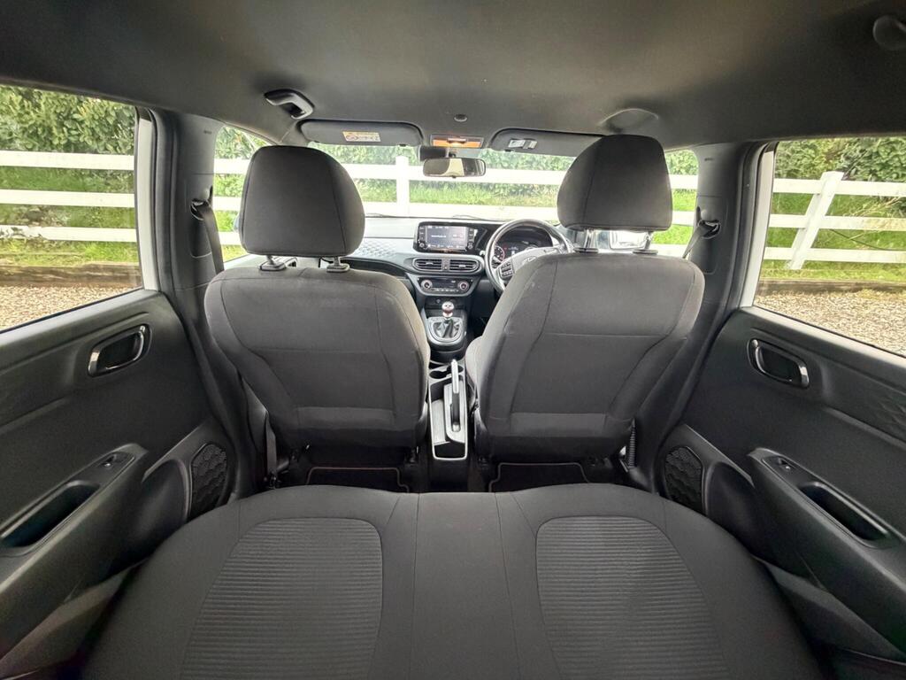 2022 Hyundai i10 thumbnail 26