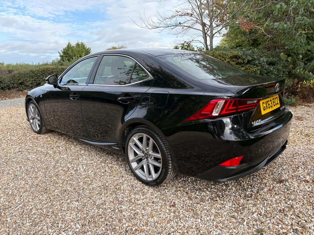 Used Lexus Is Saloon 2.5 300h F Sport E-cvt Euro 5 (S/s) 4dr in ...
