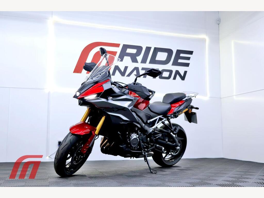 Suzuki GSX-S1000GX