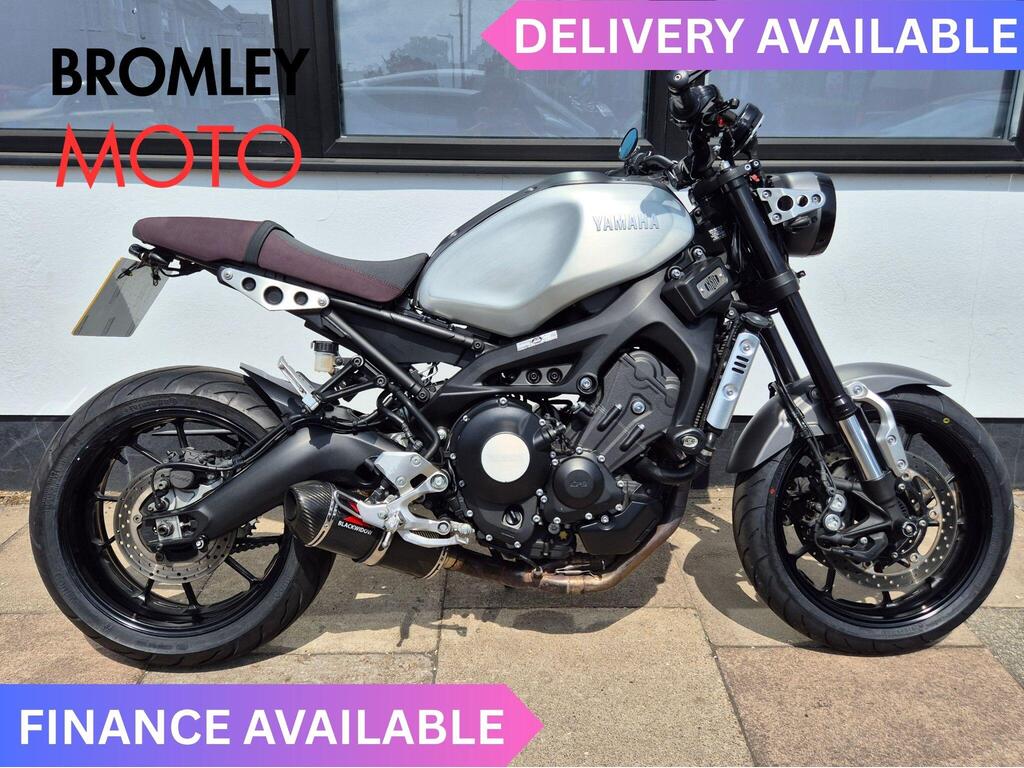 Yamaha XSR900