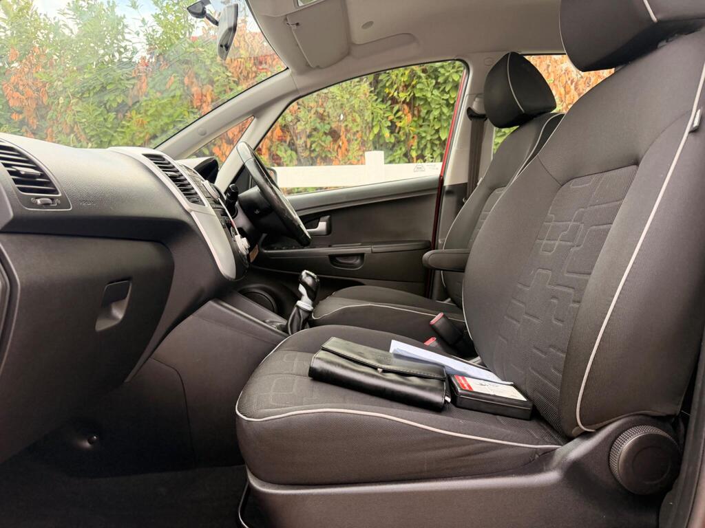 2012 Kia Venga thumbnail 38
