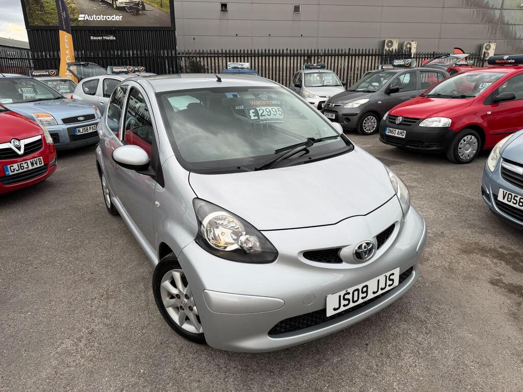 Toyota AYGO Hatchback 1.0 VVT-i Platinum Euro 4 5dr