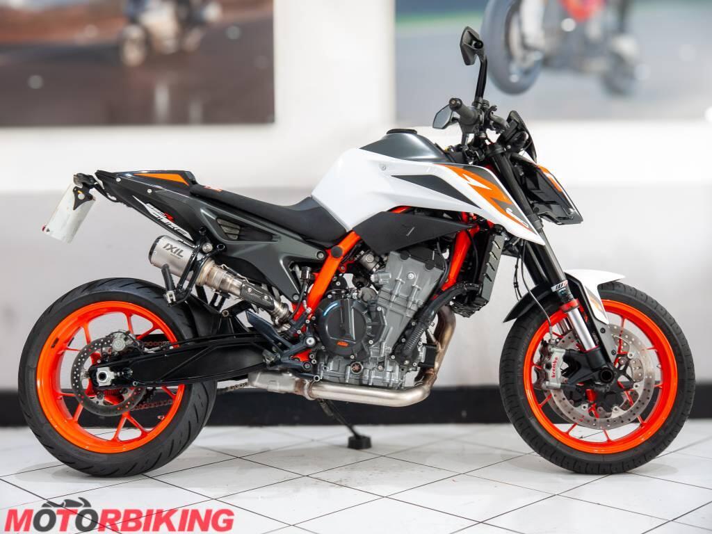 KTM 890 Duke