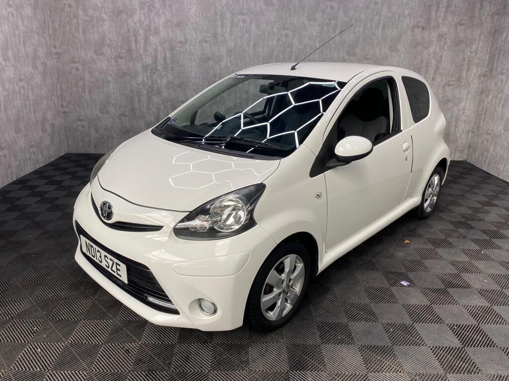 Toyota AYGO Hatchback 1.0 VVT-i Fire Euro 5 3dr