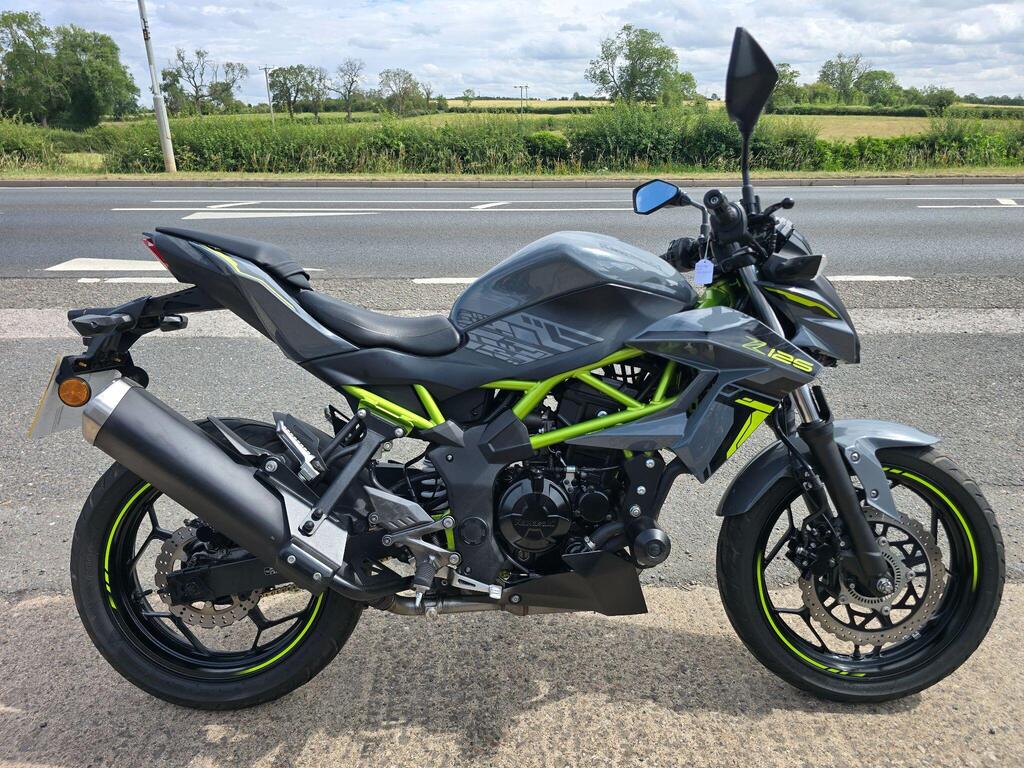 Kawasaki Z125 Naked 125 Supernaked Euro 5