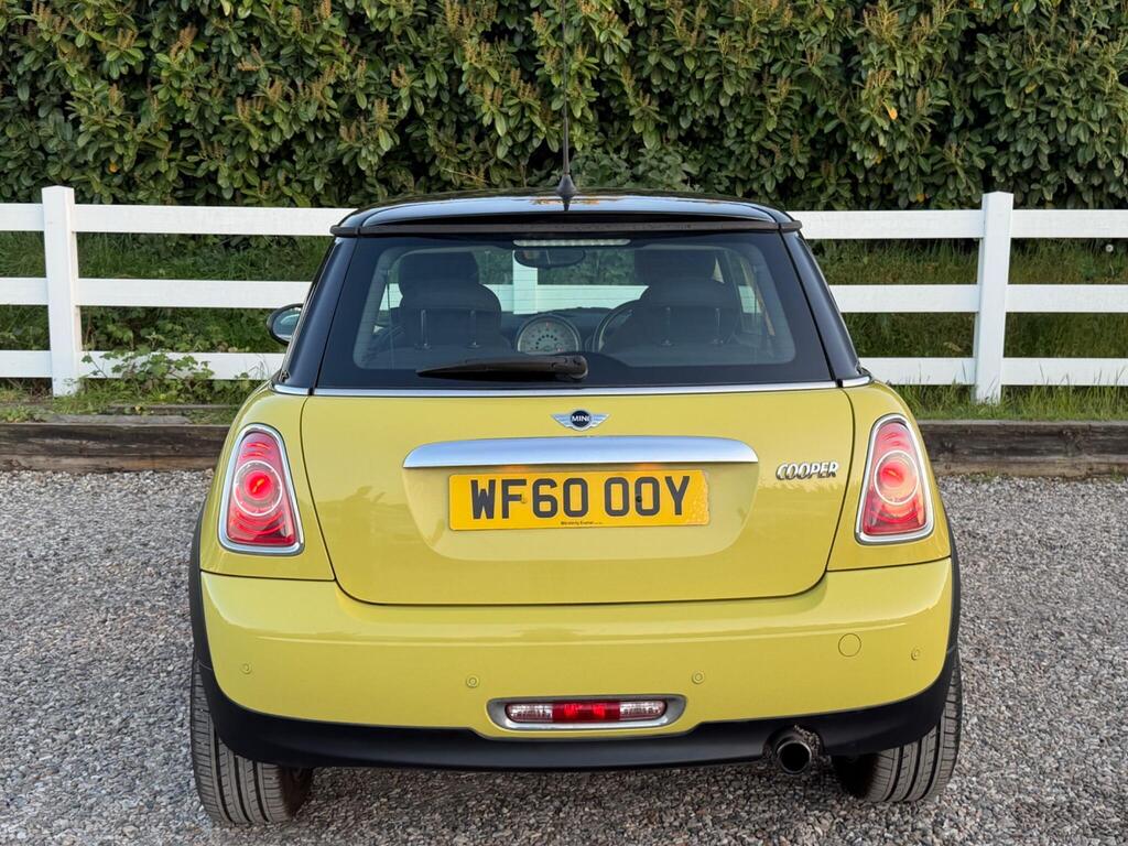 2010 MINI Hatch thumbnail 11