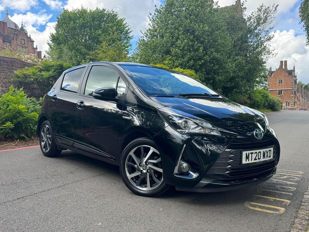 Toyota Yaris Hatchback 1.5 VVT-h Y20 Bi-tone E-CVT Euro 6 (s/s) 5dr
