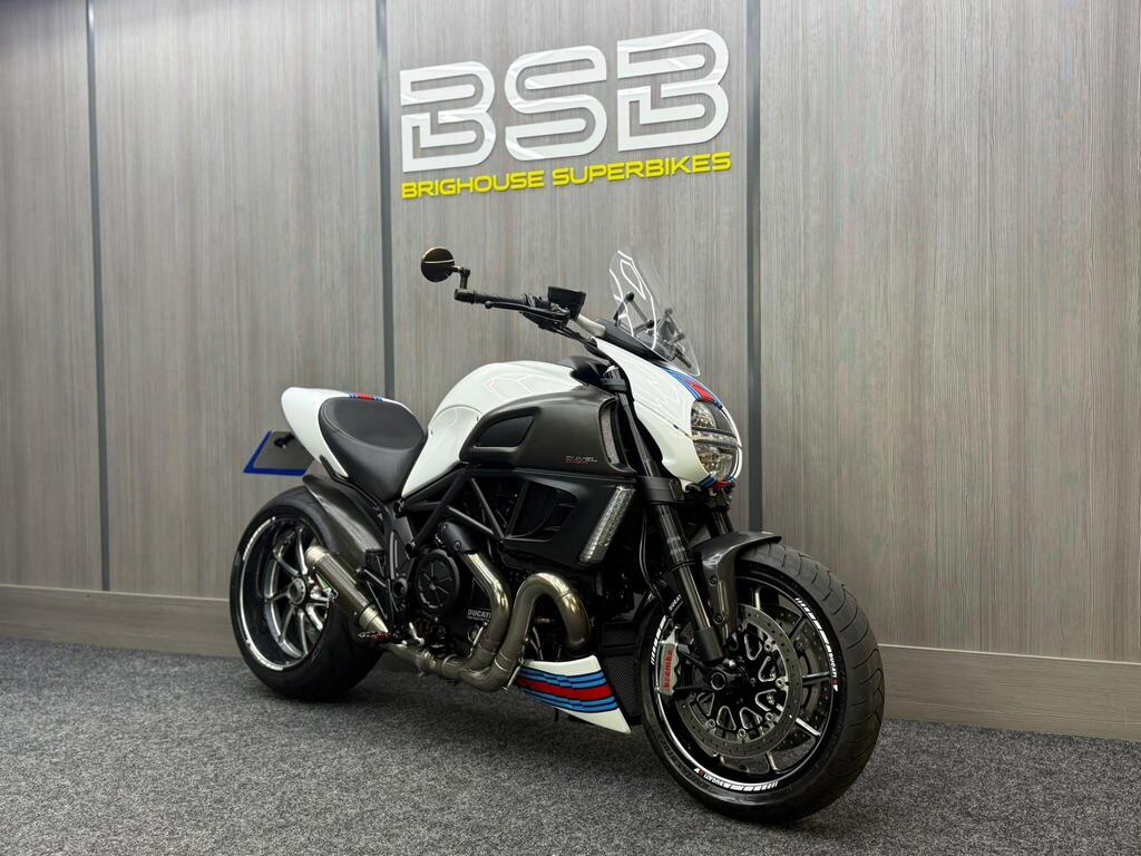 Ducati Diavel Custom Cruiser 1198 Carbon Euro 3