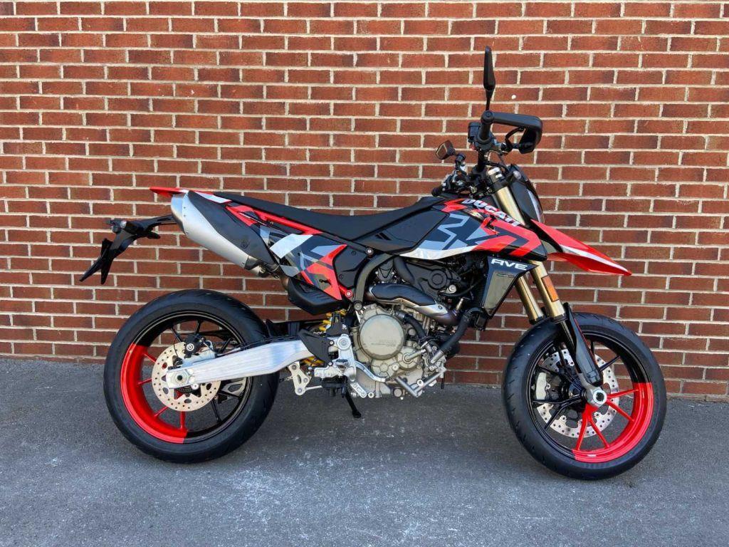Ducati Hypermotard 698