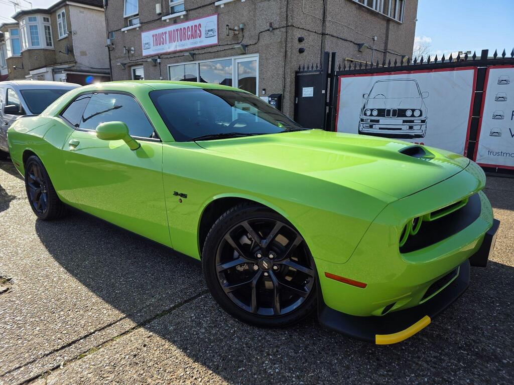 Dodge Challenger