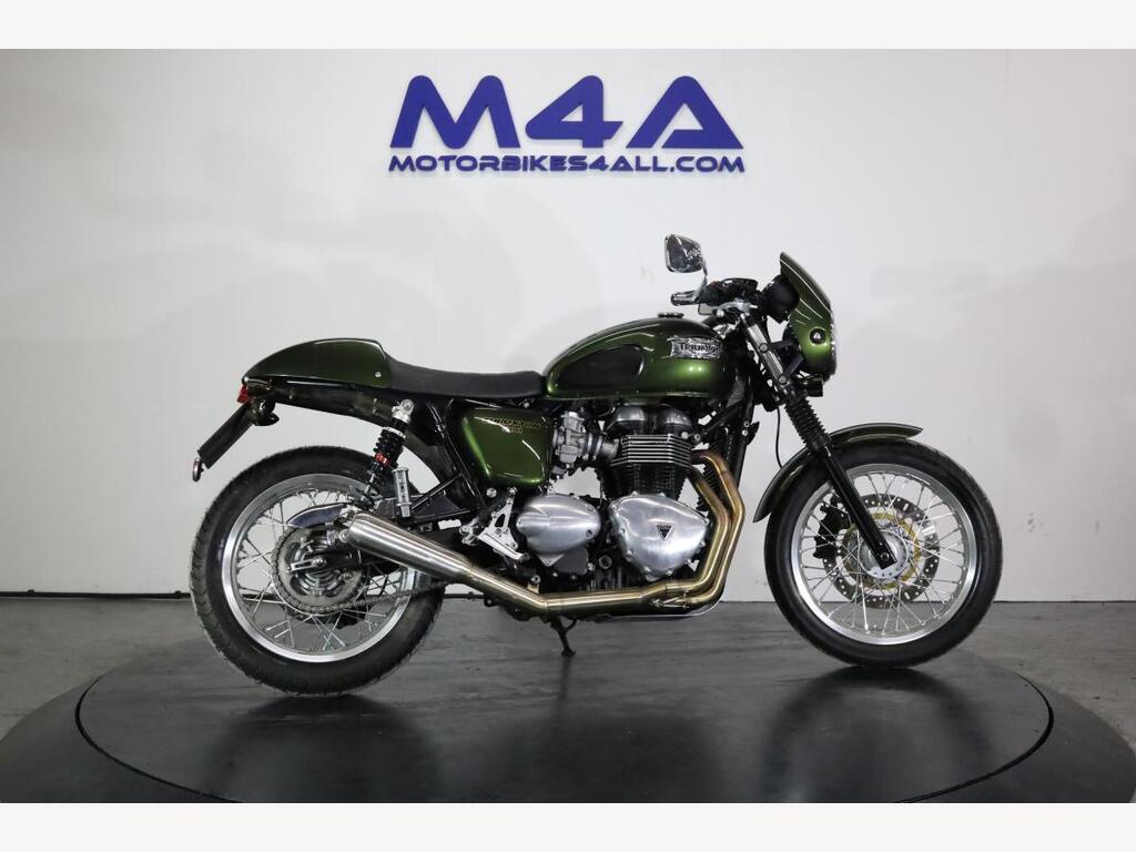 Triumph Thruxton 900