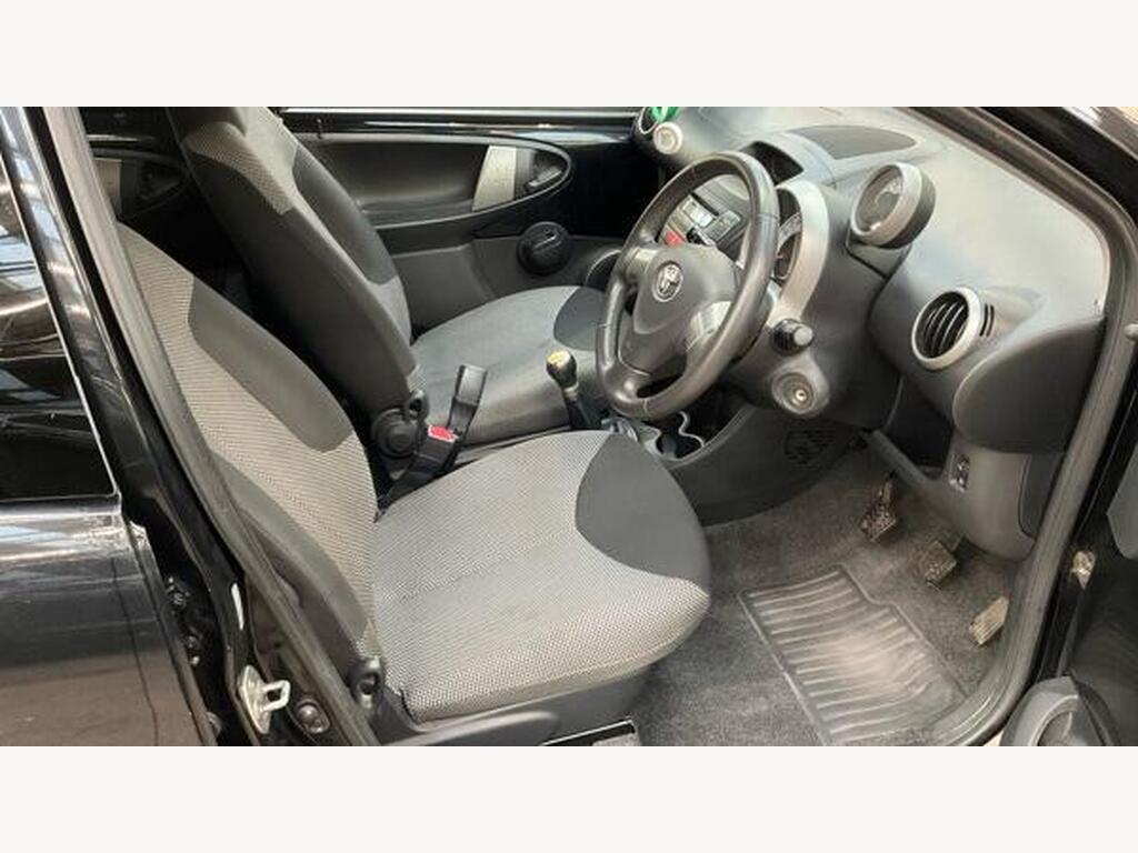 2012 Toyota AYGO thumbnail 2