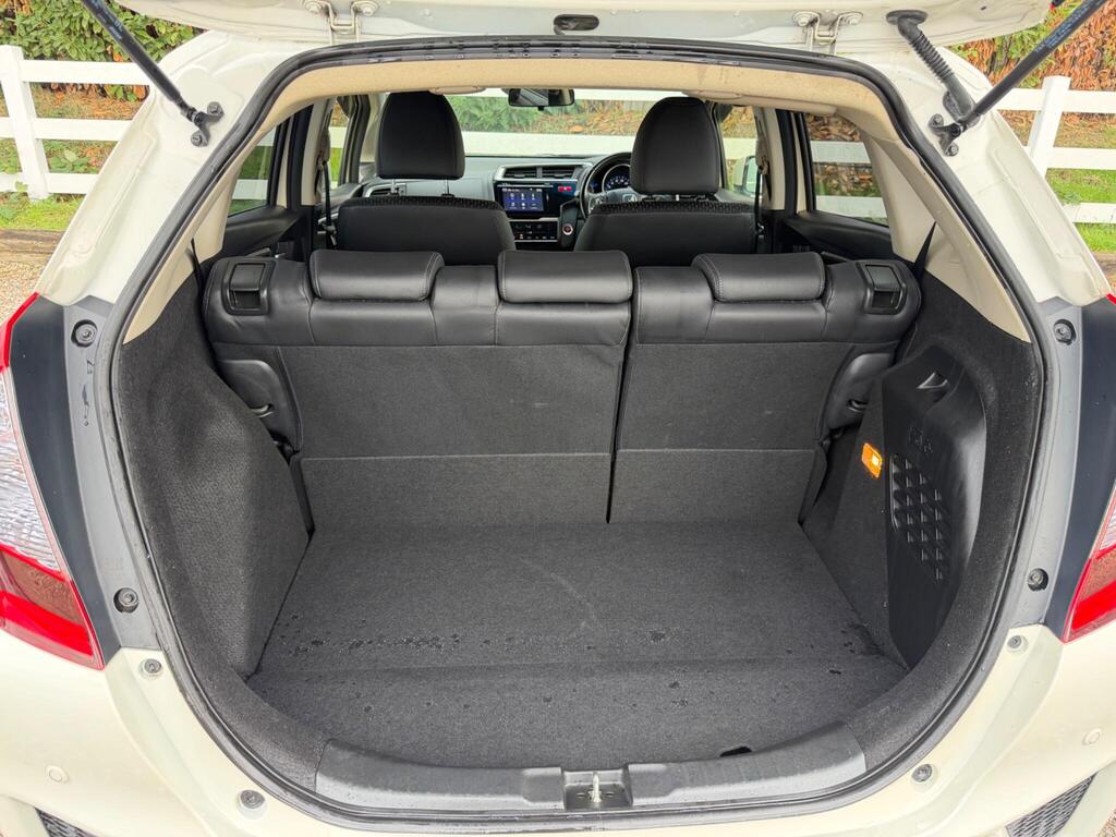 2014 Honda Jazz thumbnail 31