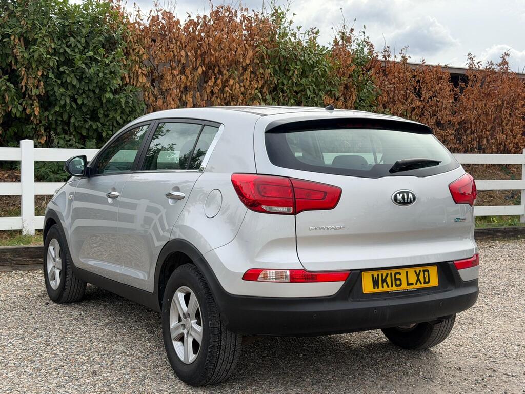 2016 Kia Sportage thumbnail 10