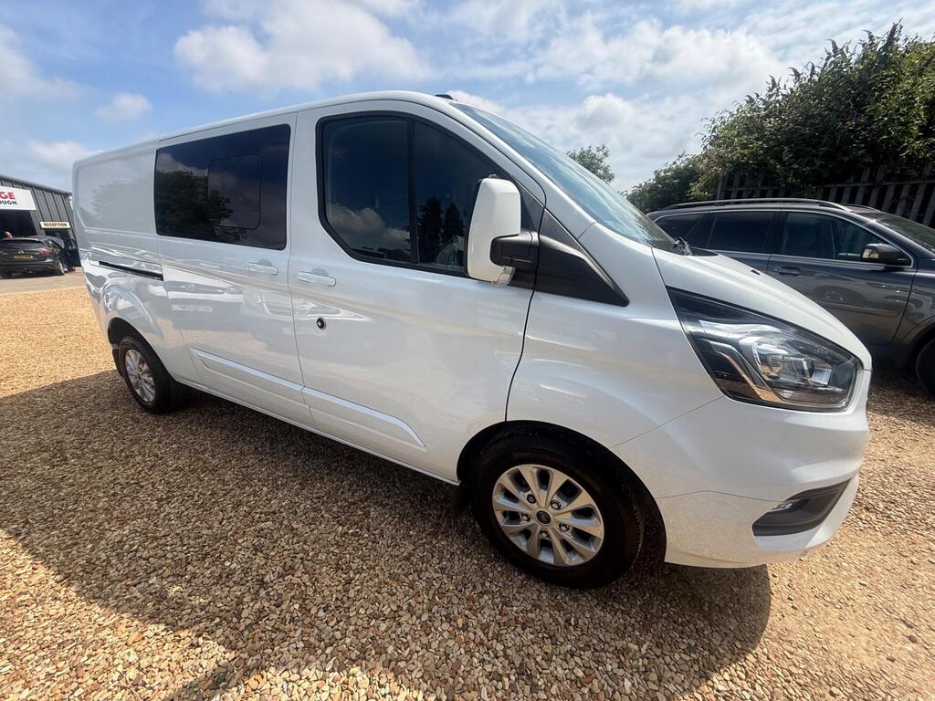 Ford Transit Custom Combi Van 2.0 300 EcoBlue Limited Crew Van L2 H1 Euro 6 (s/s) 5dr