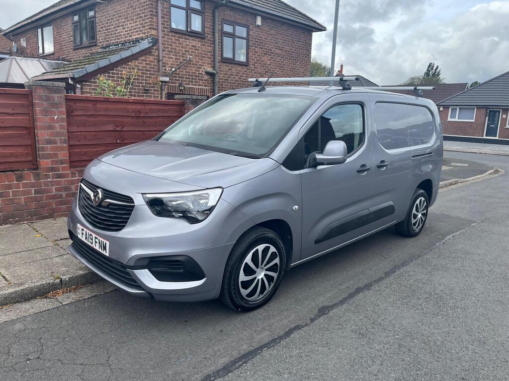 Vauxhall Combo Panel Van 1.5 Turbo D 2300 Sportive L2 H1 Euro 6 (s/s) 4dr