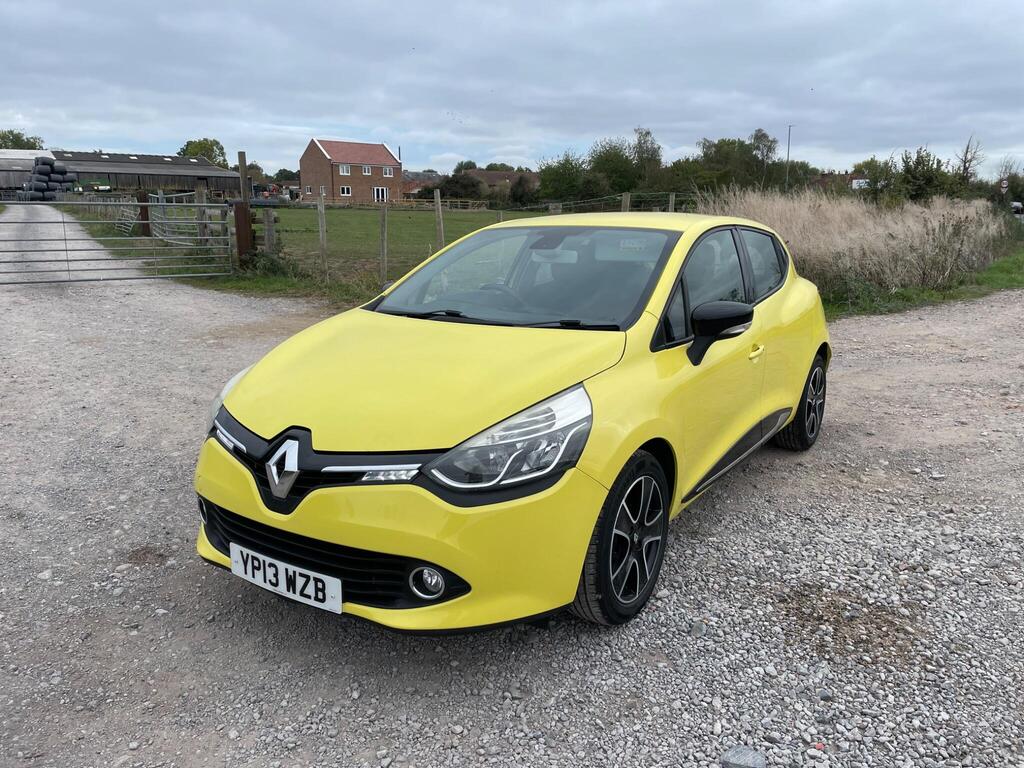 Renault Clio Hatchback 1.2 16V Dynamique MediaNav Euro 5 5dr