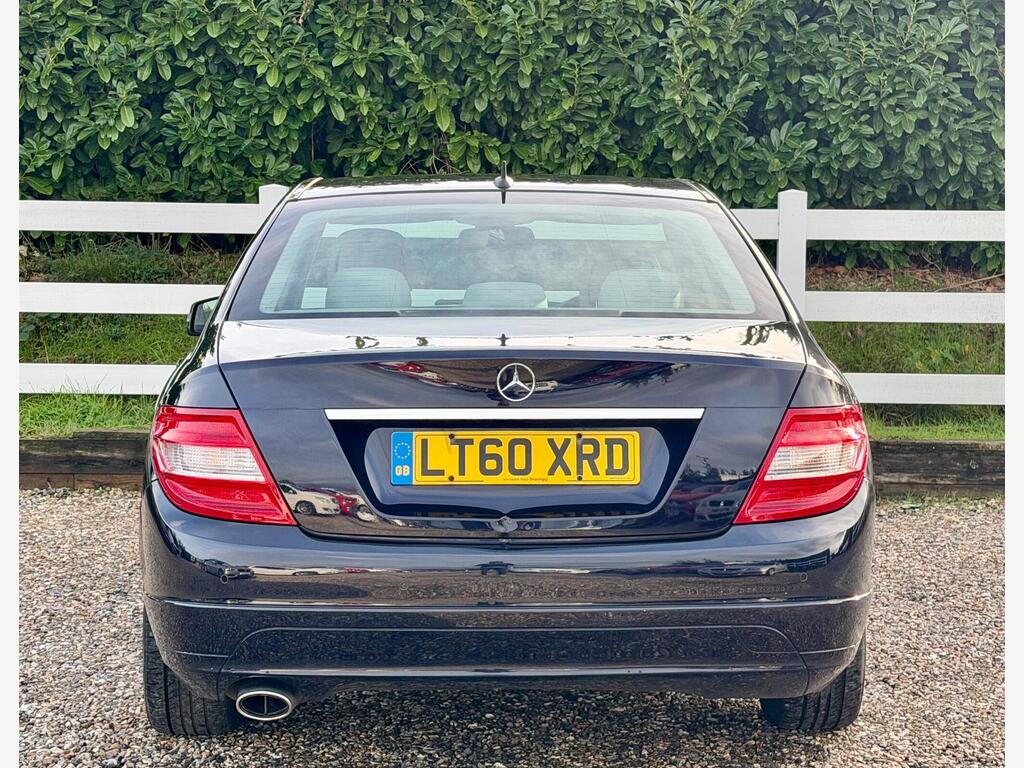 2010 Mercedes-Benz C Class thumbnail 11