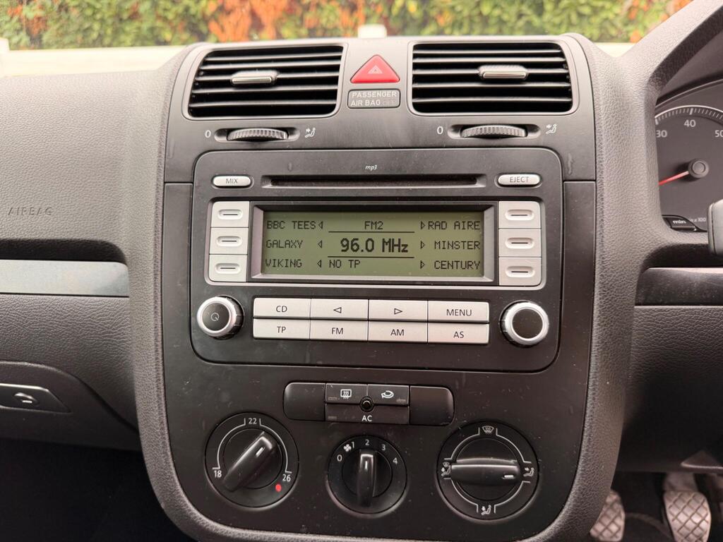 2007 Volkswagen Golf thumbnail 40