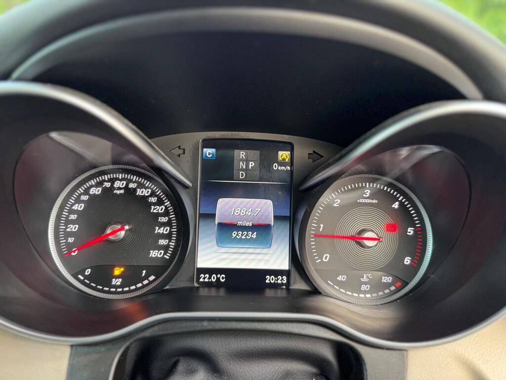 Mercedes-Benz GLC 2.1 GLC220d Sport (Premium) G-Tronic 4MATIC Euro 6 (s/s) 5dr thumbnail 31