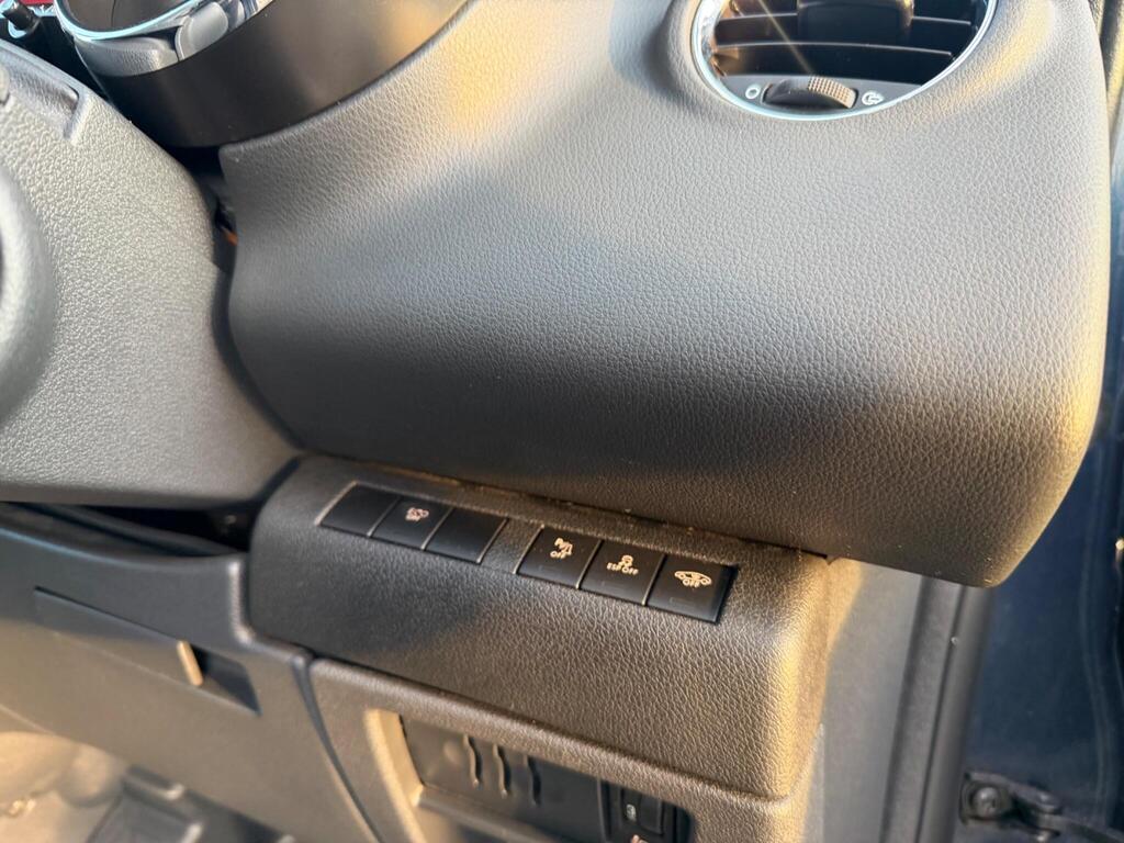 2011 Peugeot 3008 thumbnail 21